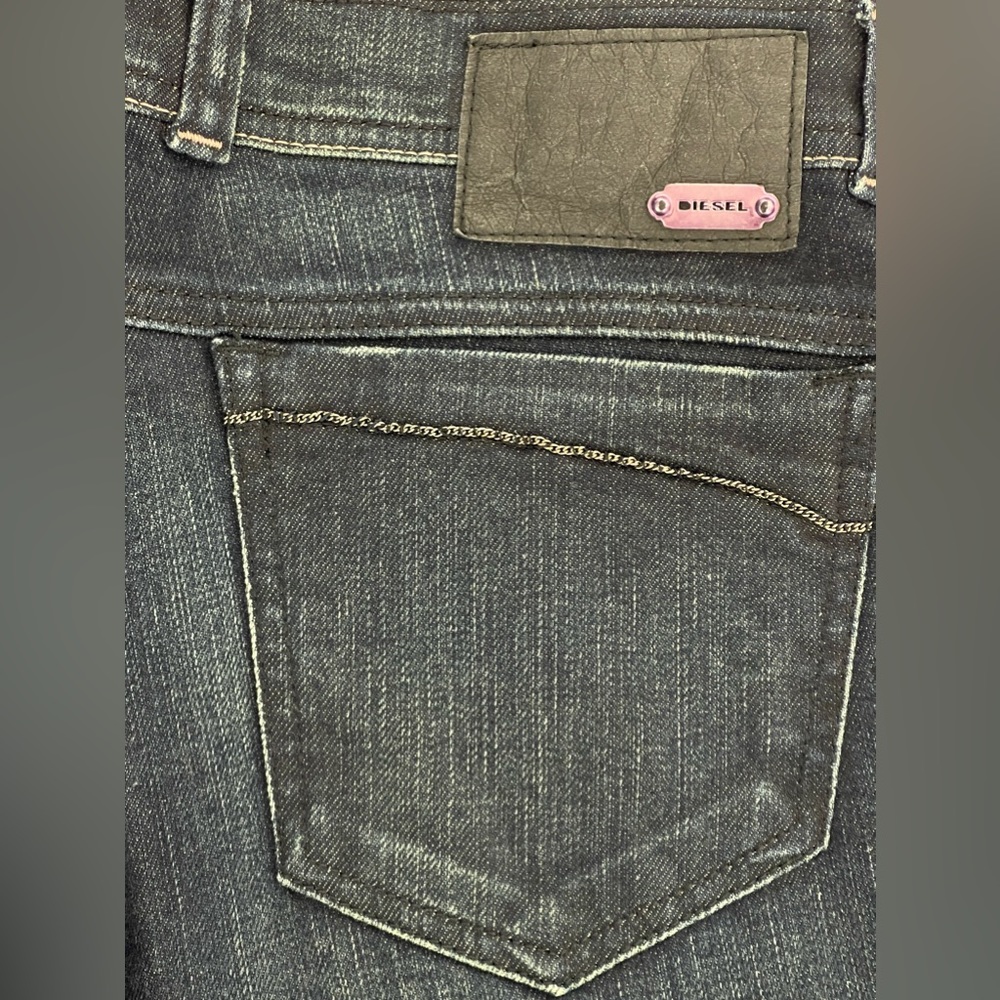 028 Diesel Jeans - Picture 4 of 6